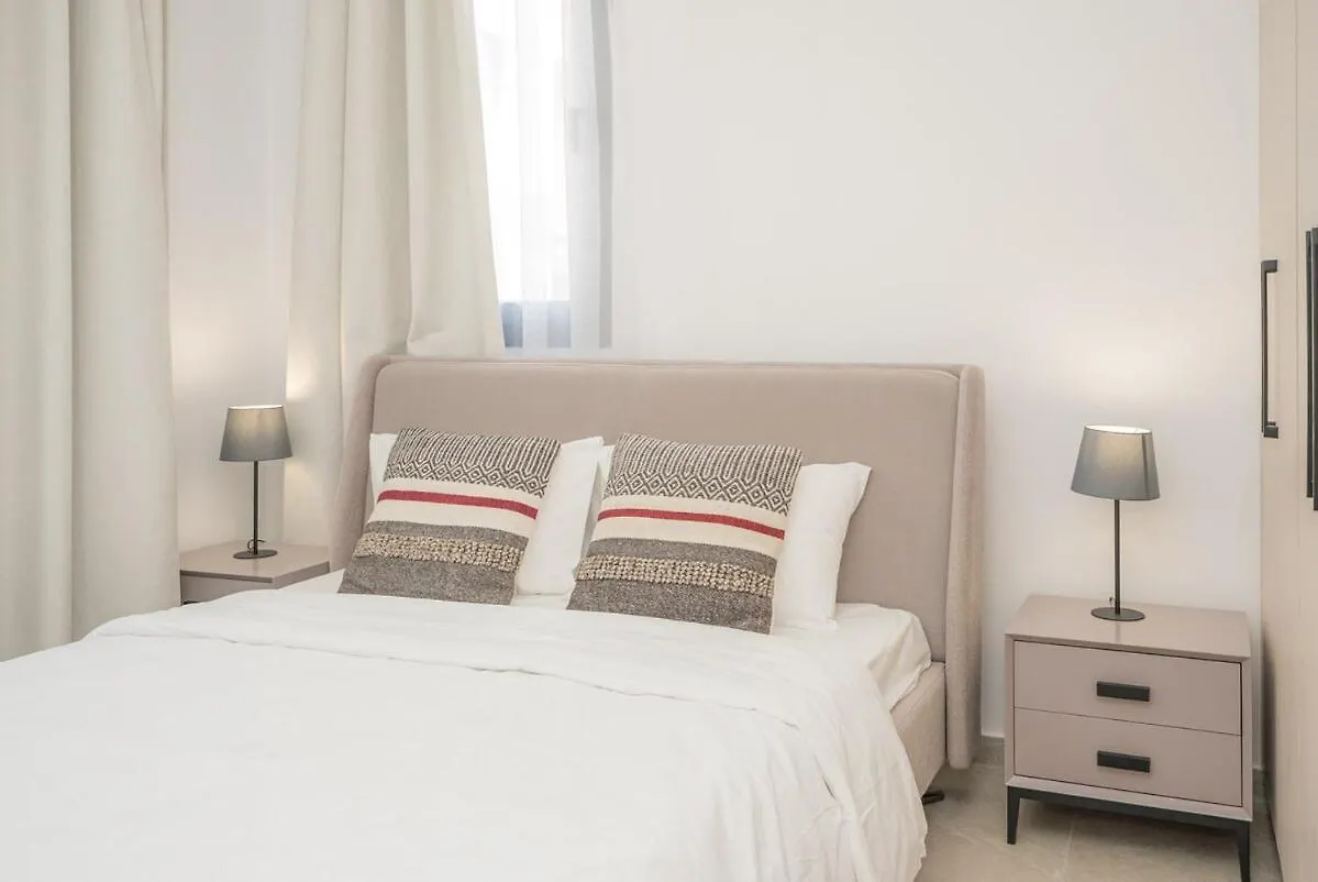 Kalamon Luxury Suite 202 Larnaca